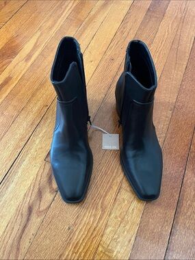 Dolce Vita Black Leather Square-Toe Ankle Boots